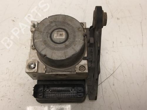Used ABS pump VW TOURAN (5T1) 2.0 TDI (150 hp) 15340306