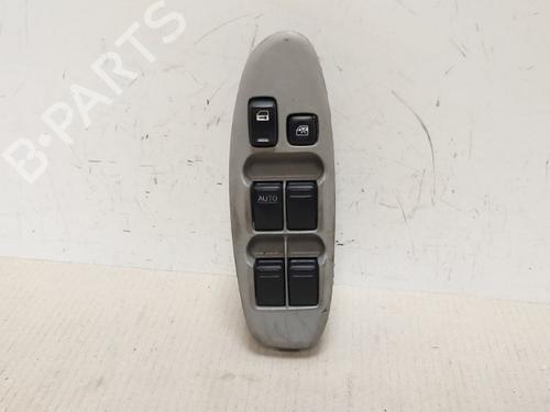 Used Switch NISSAN ALMERA TINO (V10) 2.0 (136 hp) 15343381