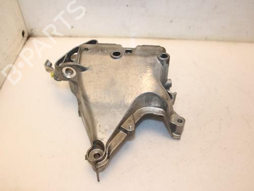 Used Engine mount Engine mount 15330812 15330812