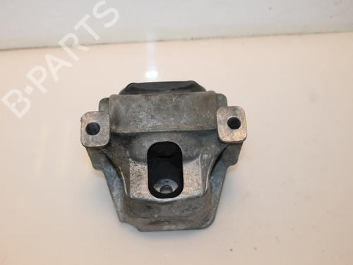 Used Engine mount Engine mount 15318371 15318371