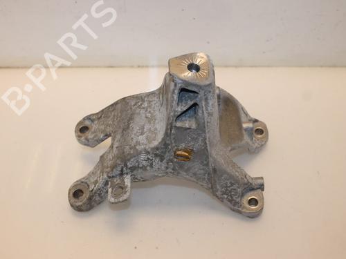 Used Engine mount Engine mount 15318372 15318372