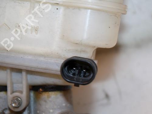 Used Brake master cylinder Brake master cylinder 15335588 15335588