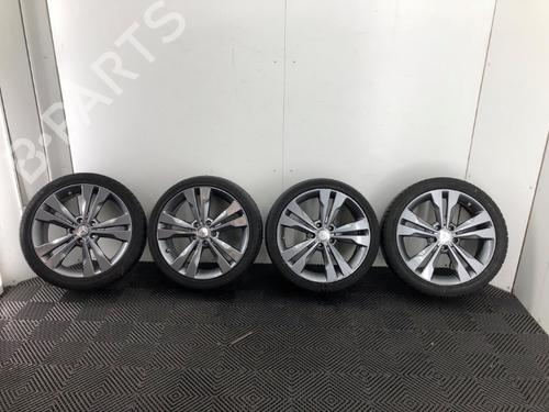 Fælgsæt Fælgsæt MERCEDES-BENZ CLA Shooting Brake (X117) CLA 200 CDI / d (117.908) (136 hp) 37206264 37206264