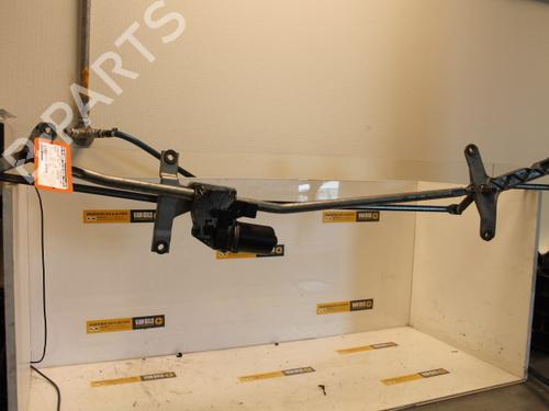 Used Front wipers mechanism MERCEDES-BENZ VITO Bus (W638) 108 CDI 2.2 (638.194) (82 hp) 15311113