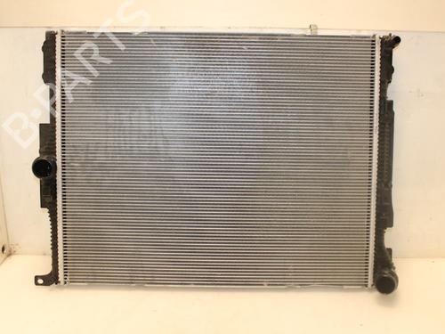 Used Water radiator Water radiator 15326811 15326811