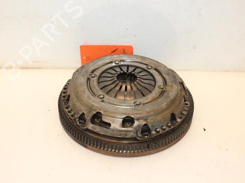 Kopling /lamell VW POLO V (6R1, 6C1) 1.2 TSI 16V (90 hp) 15319345