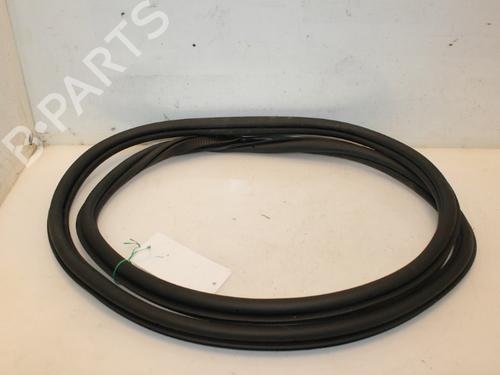 Gummiliste Gummiliste SEAT Mii (KF1, KE1) 1.0 (60 hp) 15325954 15325954