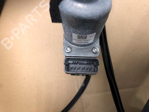 Front right window mechanism TESLA MODEL S (5YJS) 90D AWD | BP15339207C23 - Image 4