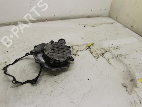 Used Vacuum pump MERCEDES-BENZ VITO Bus (W638) 108 D 2.3 (638.164) (79 hp) 15296967
