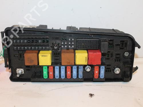 Used Fuse box Fuse box 15307293 15307293