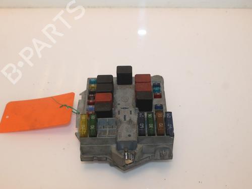 Used Fuse box Fuse box 15317001 15317001