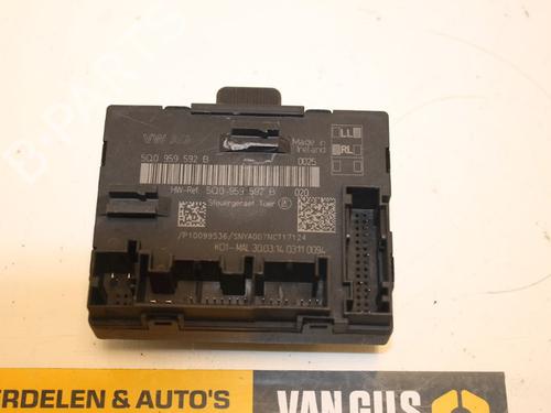Used Electronic module AUDI A3 Sportback (8VA, 8VF) 2.0 TDI quattro (184 hp) 16398441