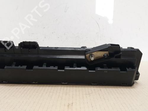 Used Fuse box Fuse box 16075338 16075338