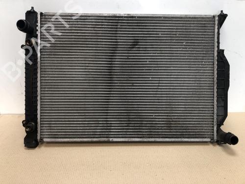Used Water radiator Water radiator 15830008 15830008
