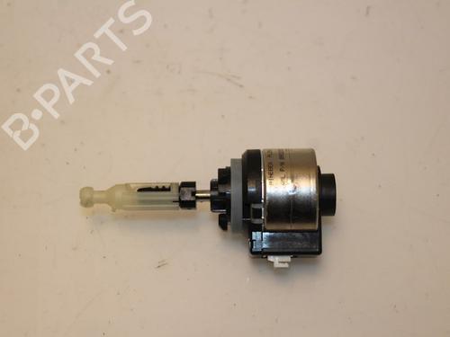 Used Headlight adjuster motor AUDI Q7 (4MB, 4MG, 4MQ) 3.0 TDI e-tron quattro (374 hp) 15323531