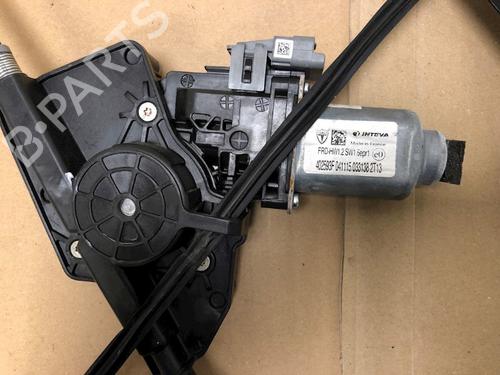 Front right window mechanism TESLA MODEL S (5YJS) 90D AWD | BP15339207C23 - Image 5
