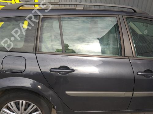 Used Right rear door RENAULT MEGANE II Estate (KM0/1_) 2.0 (135 hp) 15531393