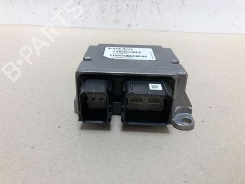Used ECU airbags VOLVO V40 Hatchback (525) T2 GTDi (120 hp) 17376019