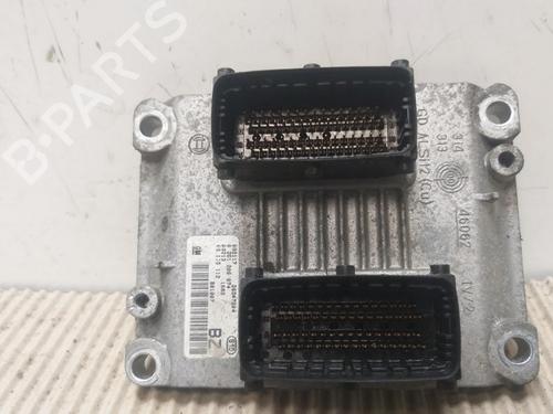 Used Engine control unit (ECU) OPEL CORSA C (X01) 1.2 (F08, F68) (75 hp) 15342436