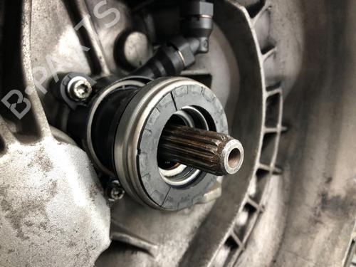 Gearbox OPEL CORSA C (X01) 1.2 (F08, F68) | BP37214902M3 - Image 2
