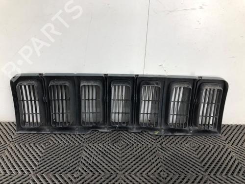 Grille JEEP GRAND CHEROKEE I (ZJ, ZG) 5.2 i 4x4 (ZJ) | BP22904924C40 