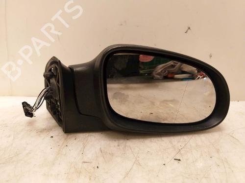 Used Right mirror Right mirror 15338716 15338716