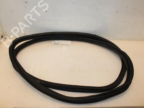 Used Rubber door seal VW GOLF VI (5K1) 1.4 TSI (160 hp) 15324102