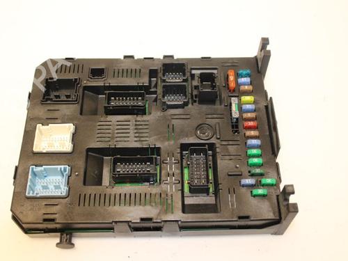 Used Fuse box Fuse box 15321603 15321603