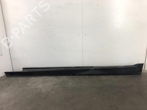 Embaladeira esquerda BMW 5 (F10) 528 i (258 hp) 22177093