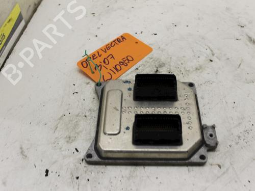 Used Engine control unit (ECU) Engine control unit (ECU) 15300865 15300865