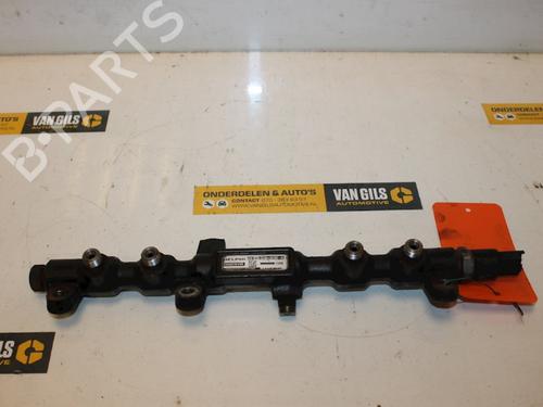 Used Injection rail Injection rail FORD MONDEO III Saloon (B4Y) 2.0 TDCi (130 hp) 16120161 16120161