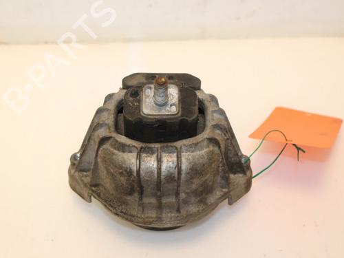 Used Engine mount Engine mount 15321581 15321581