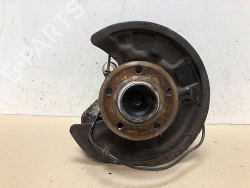 Used Right rear steering knuckle Right rear steering knuckle MERCEDES-BENZ B-CLASS Sports Tourer (W246, W242) B 180 (246.242) (122 hp) 19334285 19334285