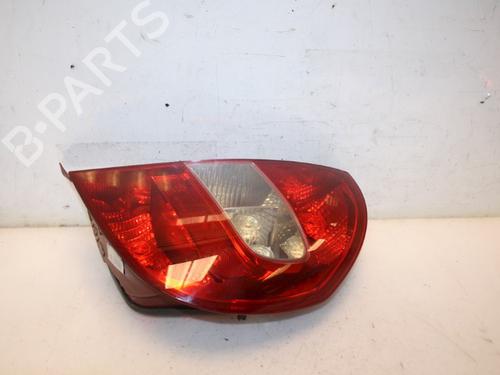 Used Right taillight Right taillight 15333479 15333479