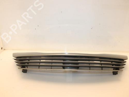 Used Grille RENAULT LAGUNA II Grandtour (KG0/1_) 1.6 16V (KG0A, KG0L) (107 hp) 15316846