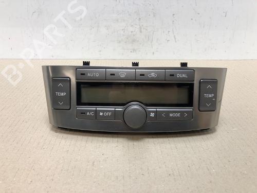 Used Climate control TOYOTA AVENSIS Estate (_T25_) 2.2 D-CAT (ADT251_, ADT251R) (177 hp) 15299010
