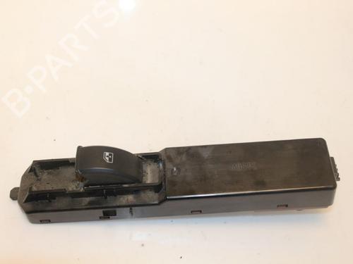 Used Switch SAAB 9-3 (YS3F, E79, D79, D75) 1,8t (150 hp) 15319561