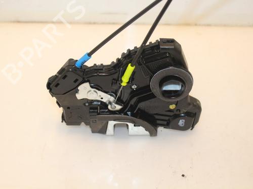 Used Front right lock TOYOTA AURIS (_E18_) 1.8 Hybrid (ZWE186_, ZWE186R) (136 hp) 15319180