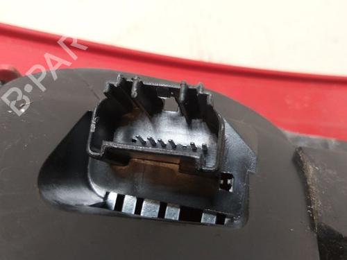 Right taillight PEUGEOT 107 (PM_, PN_) 1.0 | BP15531632C35 