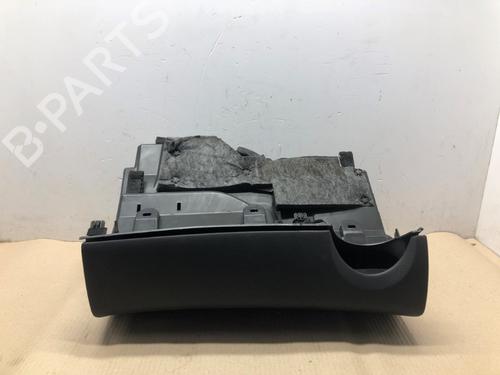 Used Glove box Glove box 17766371 17766371
