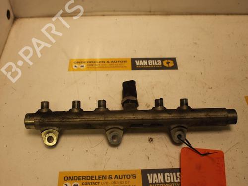 Used Injection rail Injection rail 15312093 15312093