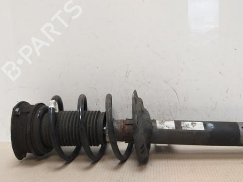 Højre fortil støddæmper VW TOURAN (5T1) 2.0 TDI (150 hp) 15843230