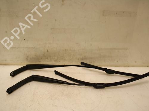 Used Front windshield wiper arm SEAT IBIZA IV (6J5, 6P1) 1.2 TDI (75 hp) 15336077