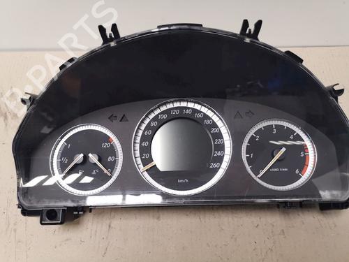 instrument-cluster-mercedes-benz-c-class-w204-c-320-cdi-204022-a2045403048-2007-2008-2009-2010-2011-2012-2013-2014-2015-15339483 main image