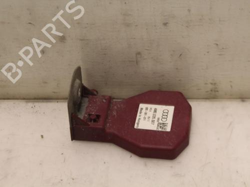 Antenne/Base AUDI A4 B9 Avant (8W5, 8WD) 1.4 TFSI (150 hp) 15335469