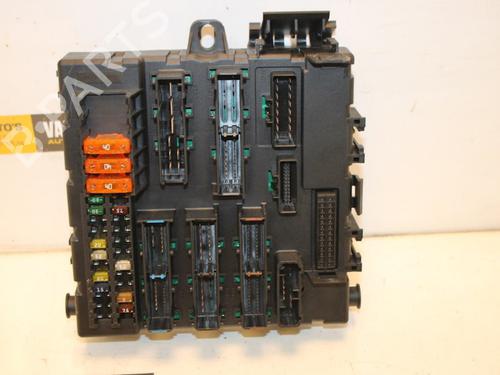 Used Fuse box OPEL VECTRA C GTS (Z02) 1.8 16V (F68) (122 hp) 15311666
