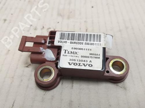 Used Electronic module VOLVO V40 Estate (645) 1.8 (122 hp) 15531871