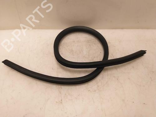 Used Rubber door seal MITSUBISHI MIRAGE / SPACE STAR VI Hatchback (A0_A) 1.0 (A05A) (71 hp) 15338314