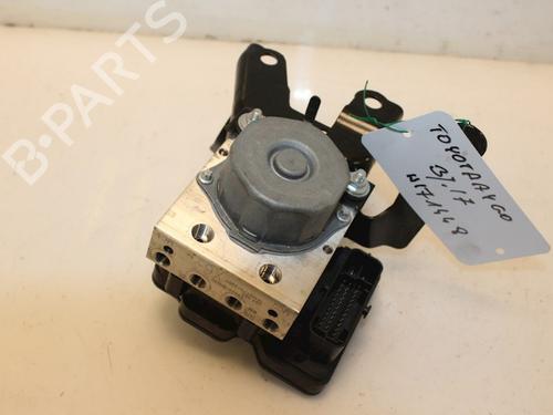 Used ABS pump TOYOTA AYGO (_B4_) 1.0 (KGB40) (69 hp) 15325803