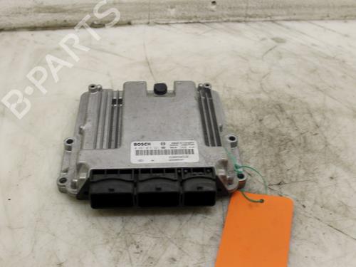 Used Engine control unit (ECU) Engine control unit (ECU) 15301316 15301316